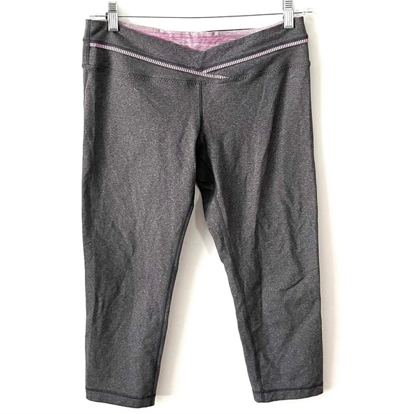 Lululemon priti gran Capri legging - Picture 3 of 8